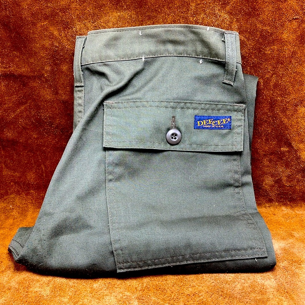 Dee Cee Brand Military Green Cargo Style Pants